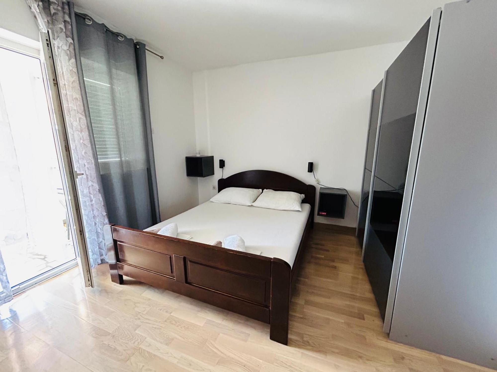 Cornus Vallis Apartment คิร์ก ภายนอก รูปภาพ